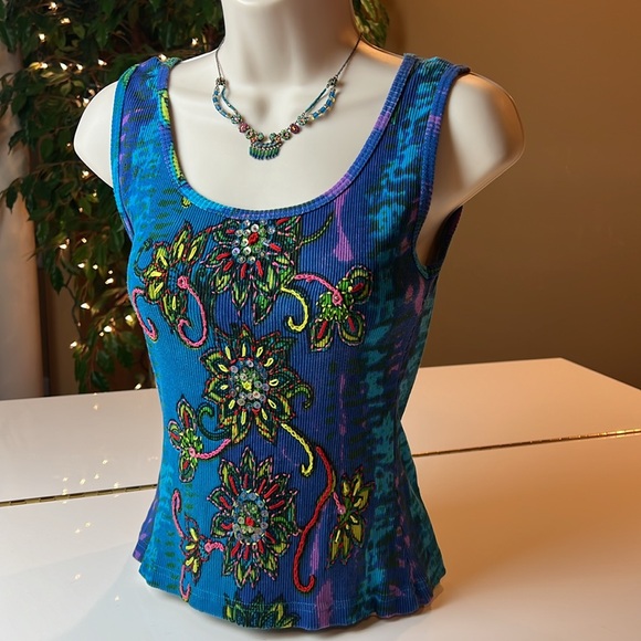 CHAUDRY ART TOP IN VIBRANT BLUES, GREENS, PINKS & YELLOW - SEQUIN DESIGNS -SMALL - Picture 2 of 13